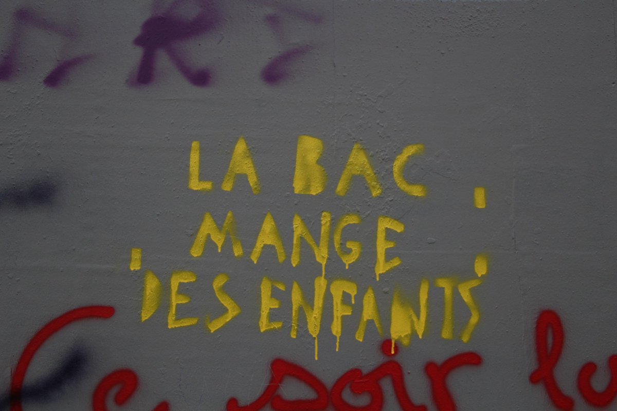 LeBruitagene's tweet photo. ERRATUM Acentrale ★ samedi 6 juin 16h-19h
depuis Nantes (Asu Le Bruitagène &amp; co) ★ dimanche 7 juin depuis Bruxelles (Radio Moskou) ★ Appelez 09.50.39.67.59.  ★ Écrivez allo@acentrale.org ★ Écoutez https://t.co/FGf6apwaFA ★ Relayez https://t.co/oRNIBQnC6k ★ @AcentraleOrg https://t.co/mzlh6Pmwpr