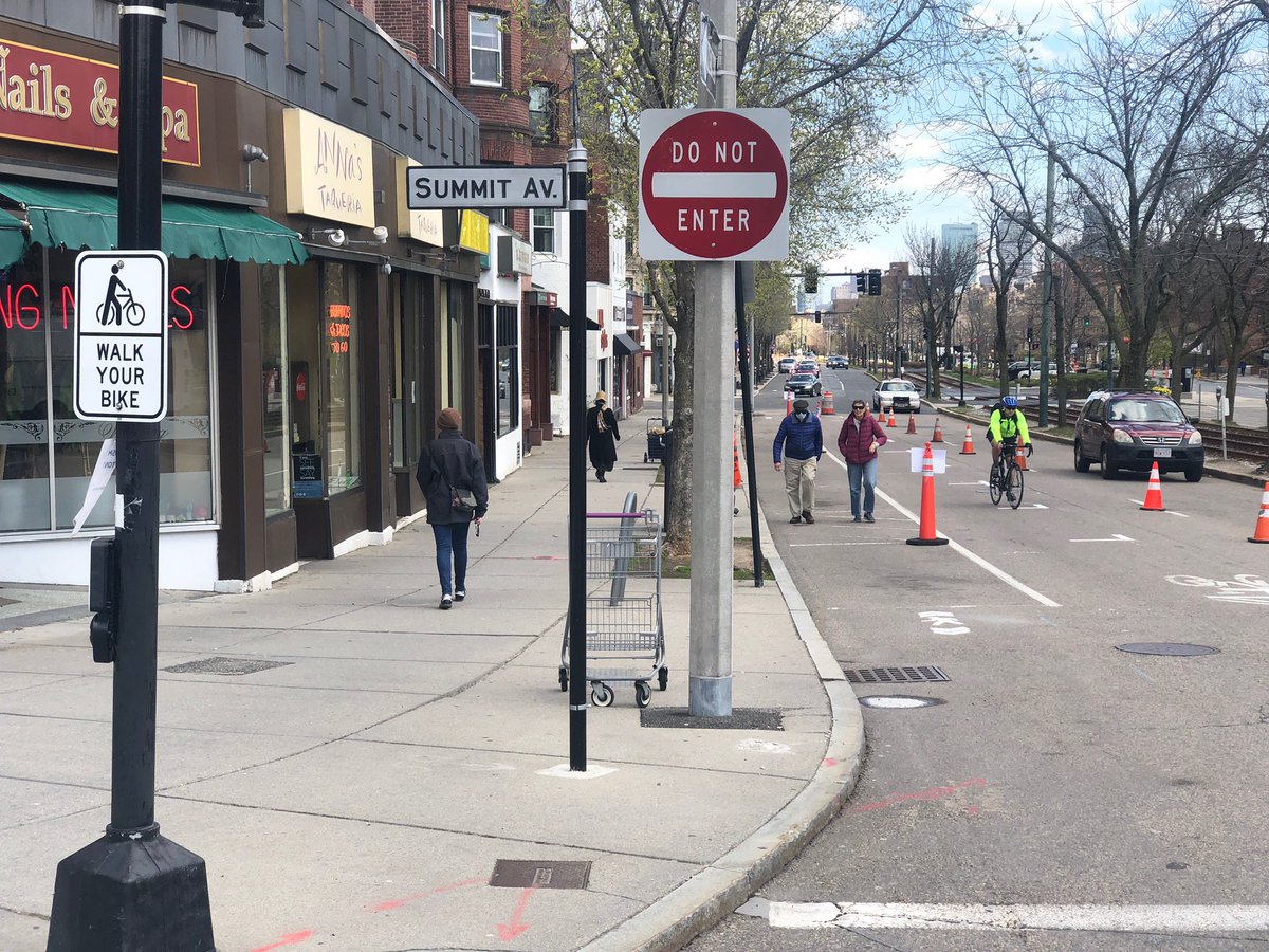BlineTransport's tweet photo. The Staff recommendations for new #extendthesidewalk locations to be considered by the Transportation Board at their June 8th meeting is available here https://t.co/GlWlWAsrQ7
to provide feedback or suggest other locations email tkirrane@brooklinema.gov or attend the meeting https://t.co/fEscrAiYrO