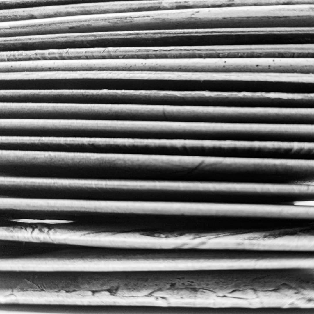 Louisa_Crispin's tweet image. Back in the studio - 42" longer

Some interesting compositions coming to light
.
#drawing #graphitedrawing #graphitepowder #randomconnections #flightpath #wasps