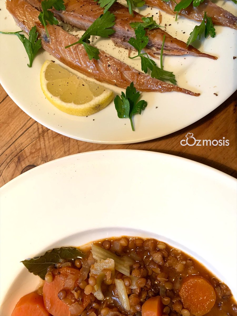 CVlattas's tweet photo. Greek lentils, smoked mackerel.
#easySupper at #CoastguardsSauare https://t.co/gyE6DQXizZ