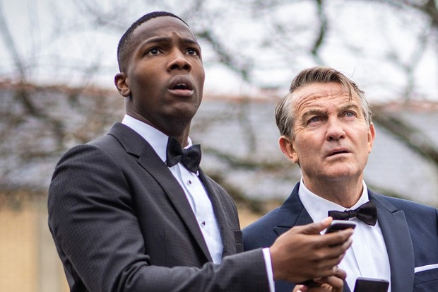spod1000's tweet photo. Happy 60th birthday to #BradleyWalsh who plays the 13th Doctor's companion #GrahamOBrien in #DoctorWho from #TheWomanWhoFellToEarth to date
He also appeared as #OddBob / #ElijahSpellman in #TheSarahJaneAdventures
He is a light entertainer, comedian, quiz show presenter https://t.co/fqU2RjZAbD