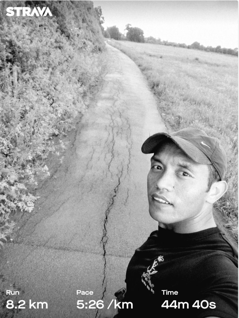 asok804's tweet photo. Easy 5 milers after weekly Zoom PT. Going slow & steady throughout June #100for100 #thevitallink #246team #RoyalSignals100 #certacito #theme #speedlimits #PlodAlong @RSigsCharity @kajinewc @UKRunChat @ranahem https://t.co/vUFEZ2Adlk