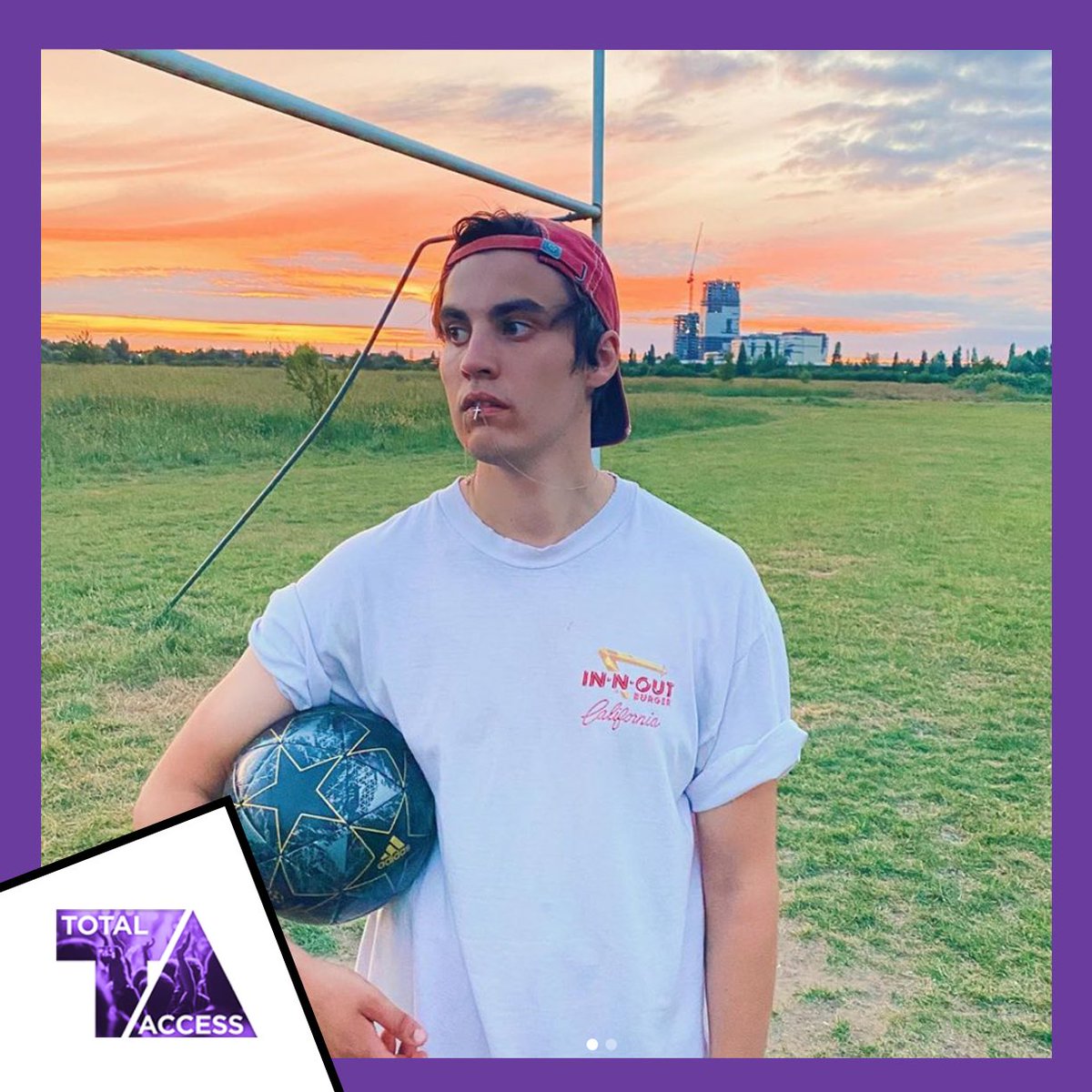 Here’s <a href="/jcstewart/">JC STEWART</a> embracing his inner 𝕹𝖔𝖗𝖒𝖆𝖑 𝕻𝖊𝖔𝖕𝖑𝖊 🙏

He’s on Total Access after 9pm to introduce #INeedYouToHateMe 

📻 totalaccessradio.co.uk