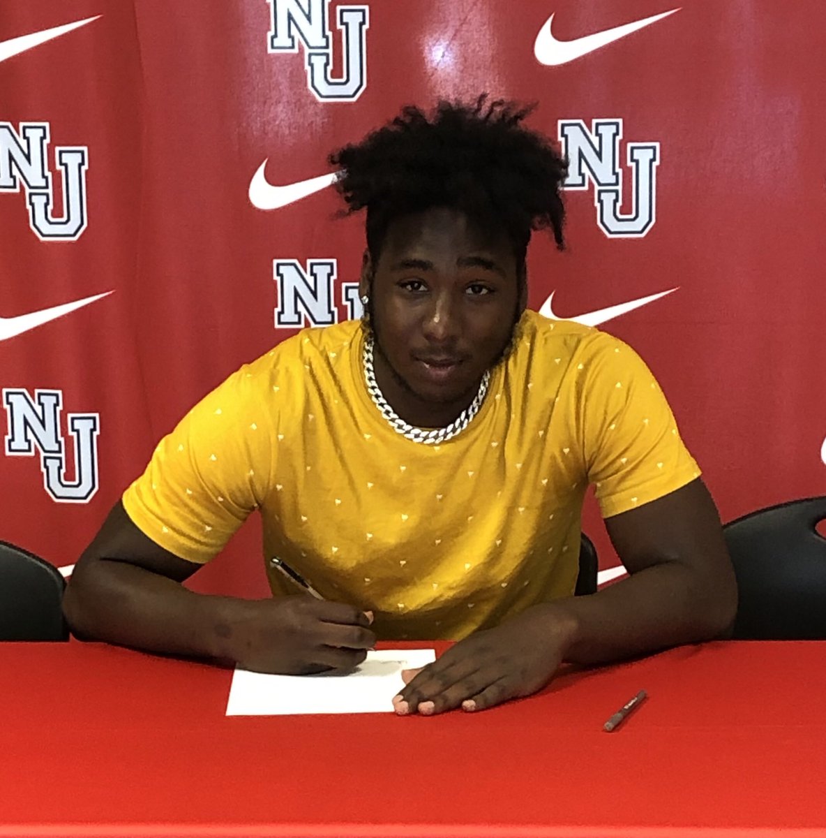 Missouri Valley College football  is receiving RaKuan Rodriques. Shout out to him and his family for a wonderful opportunity. Can’t wait to see a Panther do great things a couple of states over. Go Panthers!