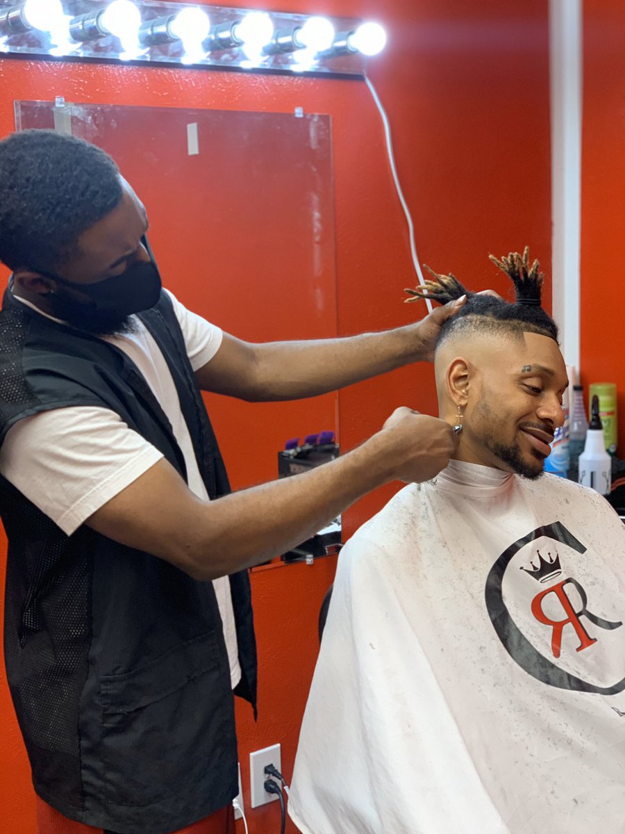 OfficialRedrick's tweet photo. Back it it .. Quarantine relief haircuts https://t.co/CRHGAy7MZ7