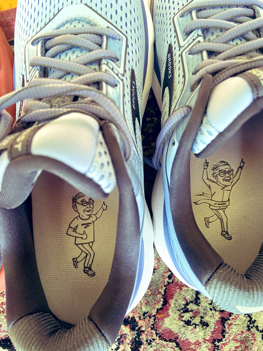 brooks shoes twitter