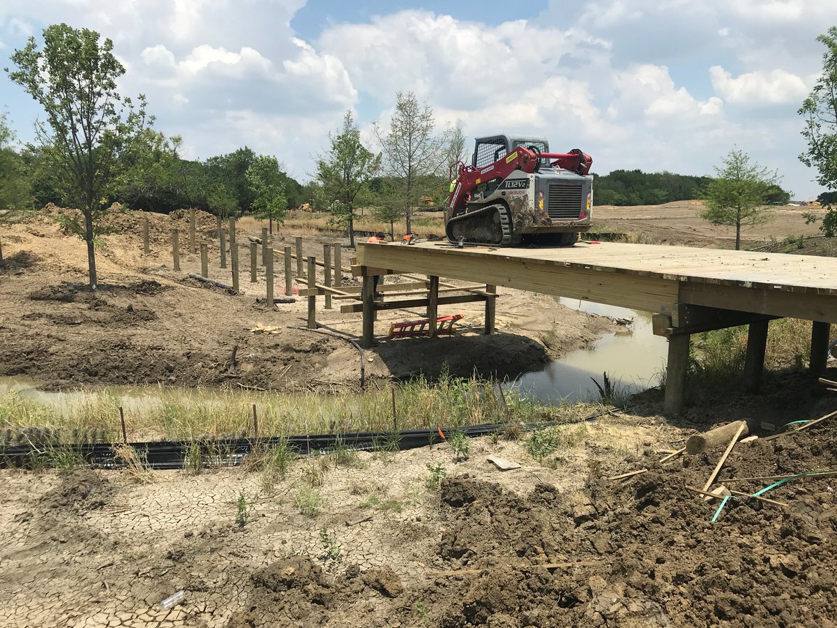 wadsworth_golf's tweet photo. Clear weather allows for lots to get done at @pgafrisco1 !! Feature construction, sand capping, sodding, bridges by @alltimberstructures, and always reliable @SunbeltRentals supplying some iron. Awesome product @beauwelling @JustCLW #makinghay #friscorocks https://t.co/MTivFUb2Vu