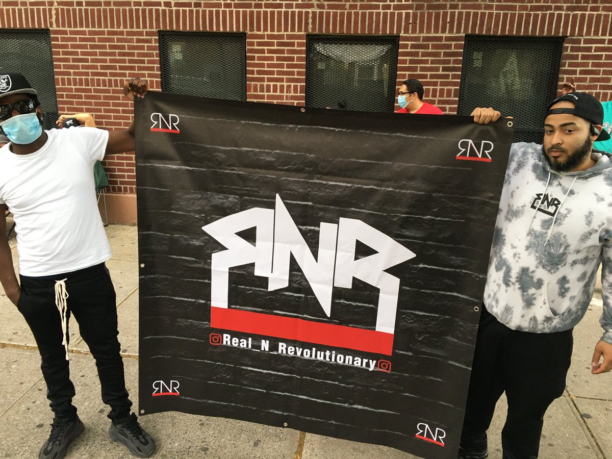 julio_blu's tweet photo. Yo yo respect the movement #RNR #RealNRevolutionary #Newindustrymusicgroup https://t.co/BJHvefUycd