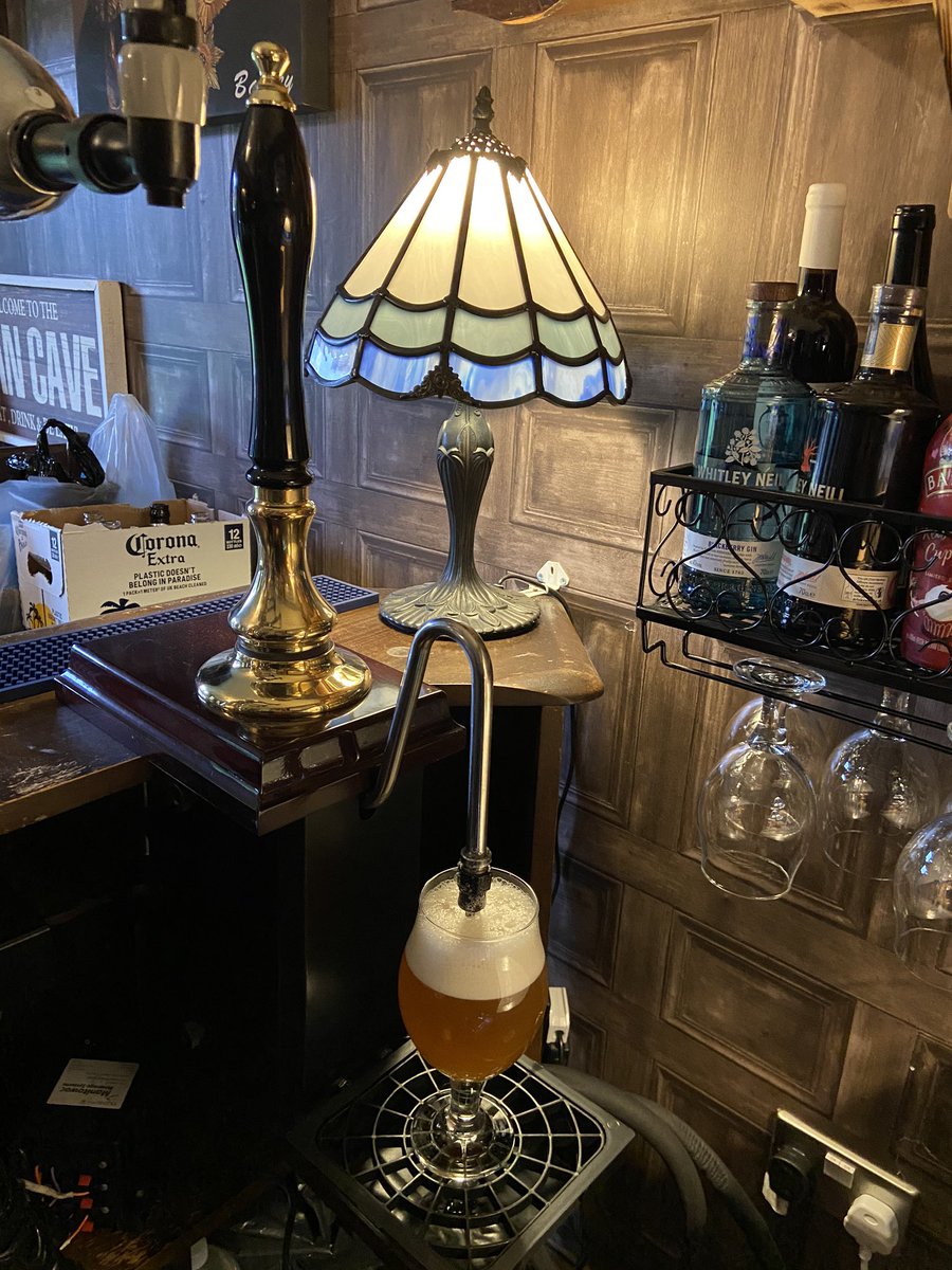 Thanks to <a href="/AvidBrewingCo/">Avid Brewing Co</a> for the seriously nice beer #Indianpaleale #americanpaleale #draughtbeer #beerinabox Thoroughly recommend these guys 🍺 😋