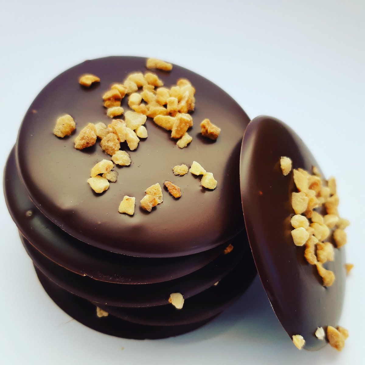 Rainy days? Chocolate puddles! Order now for free doorstep delivery on Saturday

Make-at-home kits for kids

Handpainted chocolate slabs- the perfect way to celebrate a birthday or anniversary!

localsonlychocolate.co.uk 
#chocolate #homedelivery #southlondon #streatham