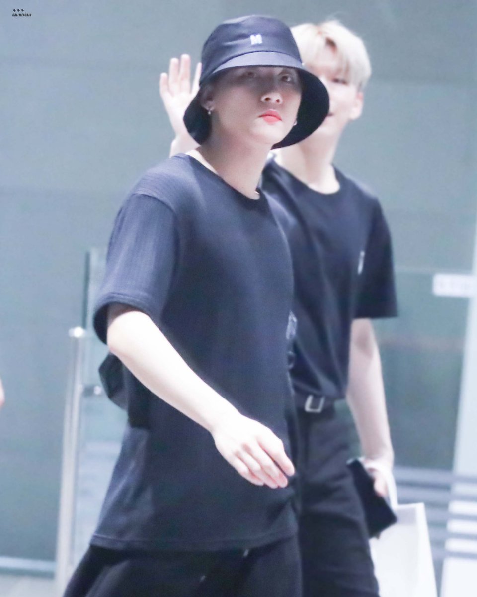 200604

몸이 왠일냐 T^T

#아이엠 #임창균 #몬스타엑스