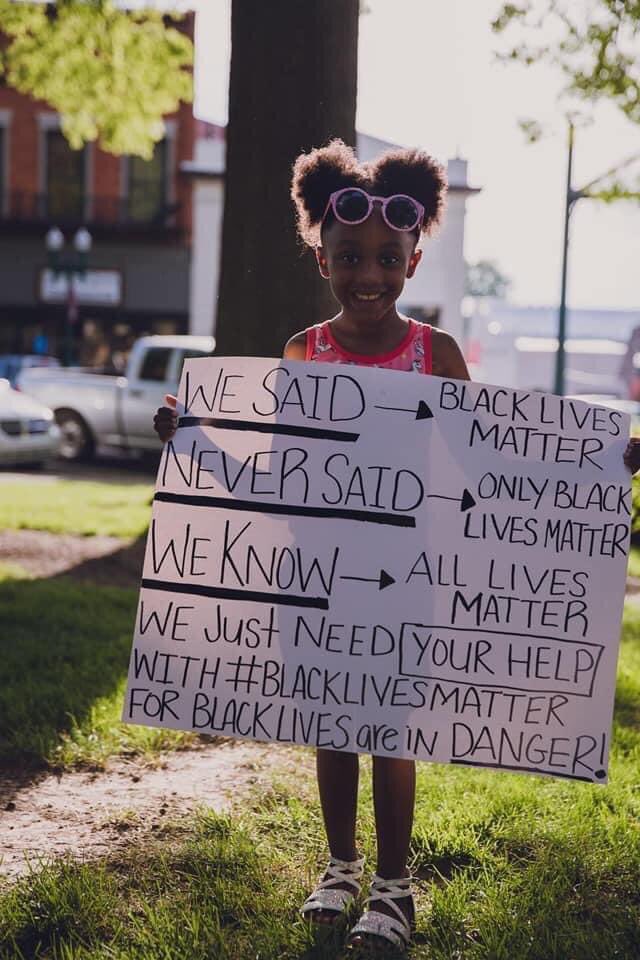 ThumbsWorld's tweet photo. Education involves asking,  listening, hearing, and a desire to learn. Change involves education, a desire to make and see a difference...and action. What can you as you do?  #blacklivesmatter https://t.co/3xQOqN4fOv