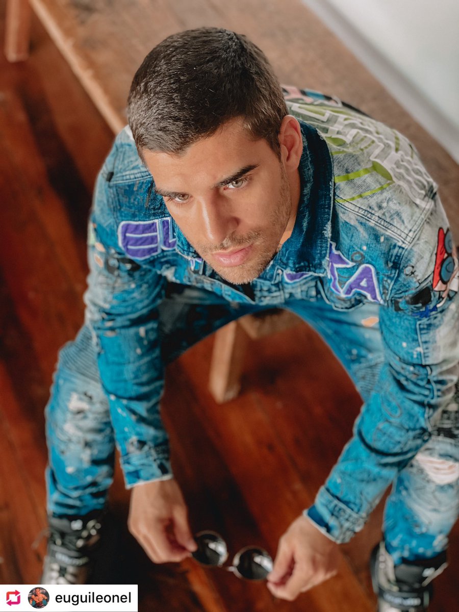 DeKrypticAR's tweet photo. @euguileonel Rocking Our @cartoonnetworkofficial Dexter’s Laboratory 🧪 Denim Set 🔥

Save 25% - 40% OFF Your Order Now!
📲 https://t.co/BJEPegwN9G

#CartoonNetwork #DextersLaboratory #deKryptic #AR #AugmentedReality #DenimSet #DenimJacket #Jeans #Style #Fashion https://t.co/rCpl9UyagL