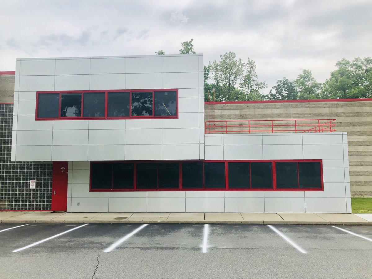 FairfieldMetal's tweet image. Another great looking project on Fanny Road in Boonton, NJ completed. A clean look of 1,700 square feet of Alucobond panels. The ECONECT-RS Exposed System @FairfieldMetal #ACM #metalfabrication
