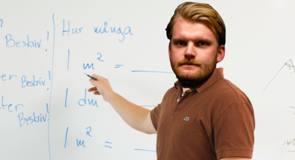 AnderssonTilda's tweet photo. Dagen är här!! Idag har de tagit examen och det är dags för  @AnderssonFabian och @eggzoor att testa läraryrket (och hockeyfrillan)! Lycka till grabbar! #eriktestar #fabiantestar https://t.co/mAa1wbAzGP