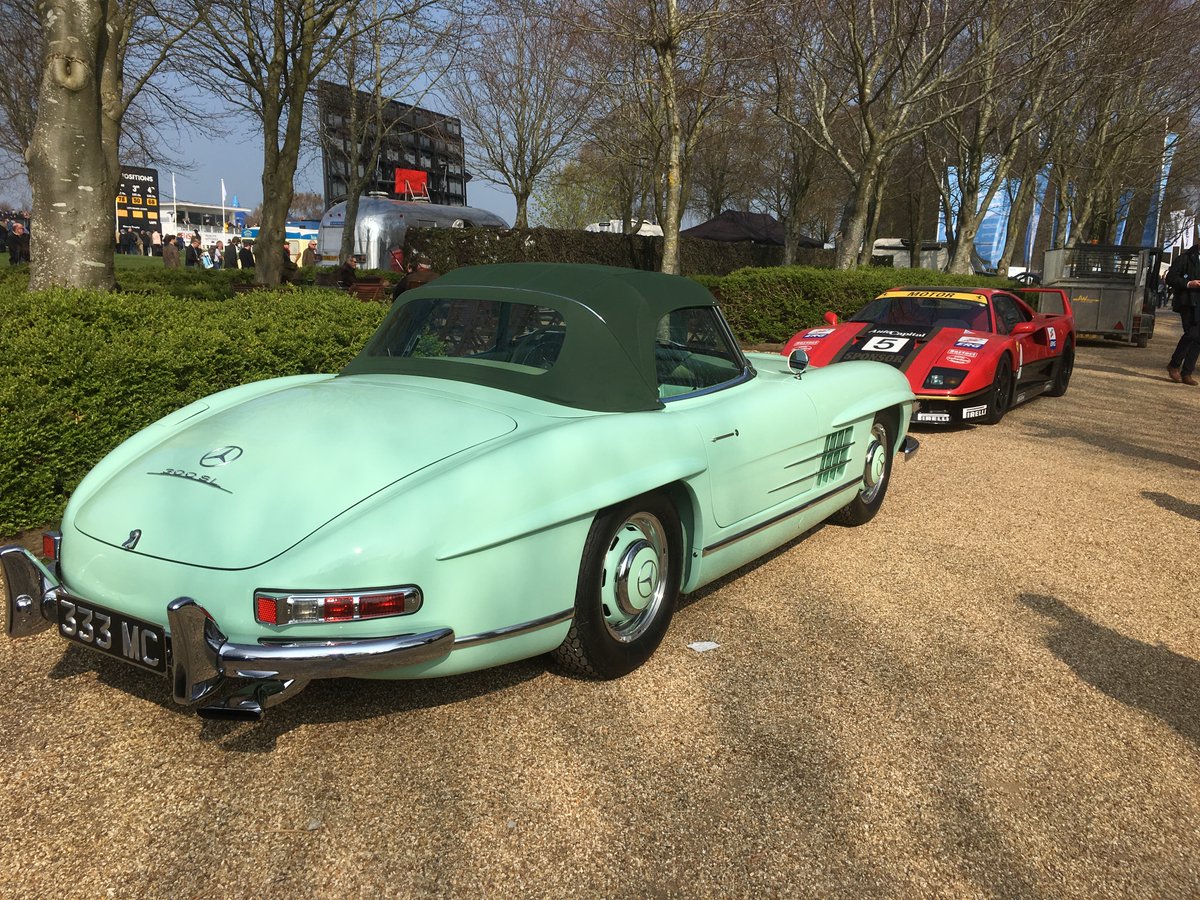 Unusual colour for a Mercedes 300SLRoadster  #mercedes