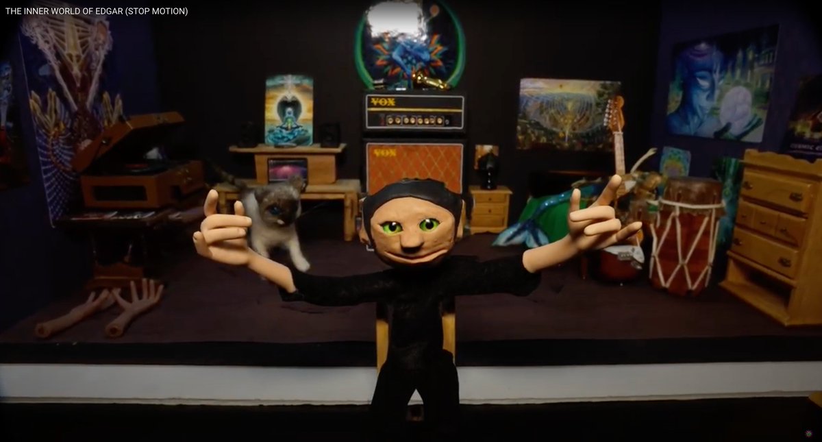 MacroshiftM's tweet image. A stop motion short that I produced in 2018.  An eccentric musician enters into an interdimensional dream world where he encounters a talking tree, spirit animals and ascended masters who reveal the secrets of the universe.
youtu.be/voFSs9NLqLQ