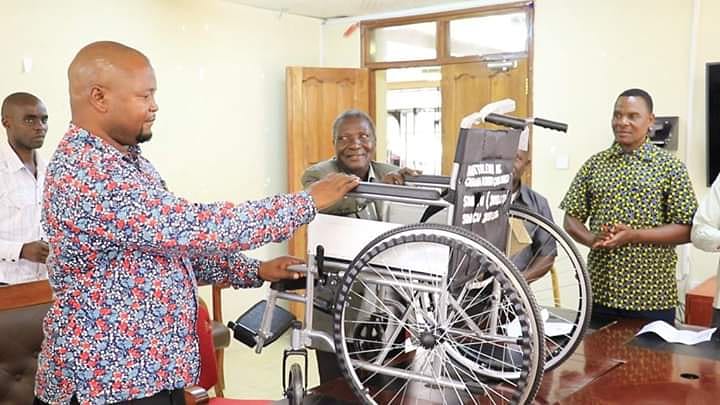 simiyu_region's tweet photo. #SimiyuRegionUpdates
#HABARI:-Chama kikuu cha Ushirika cha Mkoa wa Simiyu (SIMCU) kimetenga jumla ya shilingi milioni 36.7 kwa ajili ya kusaidia huduma mbalimbali za kijamii ikiwemo elimu na afya mkoani hapa.
Inaendelea...........https://t.co/3CPkkozPSj https://t.co/wAP3gCQx8B