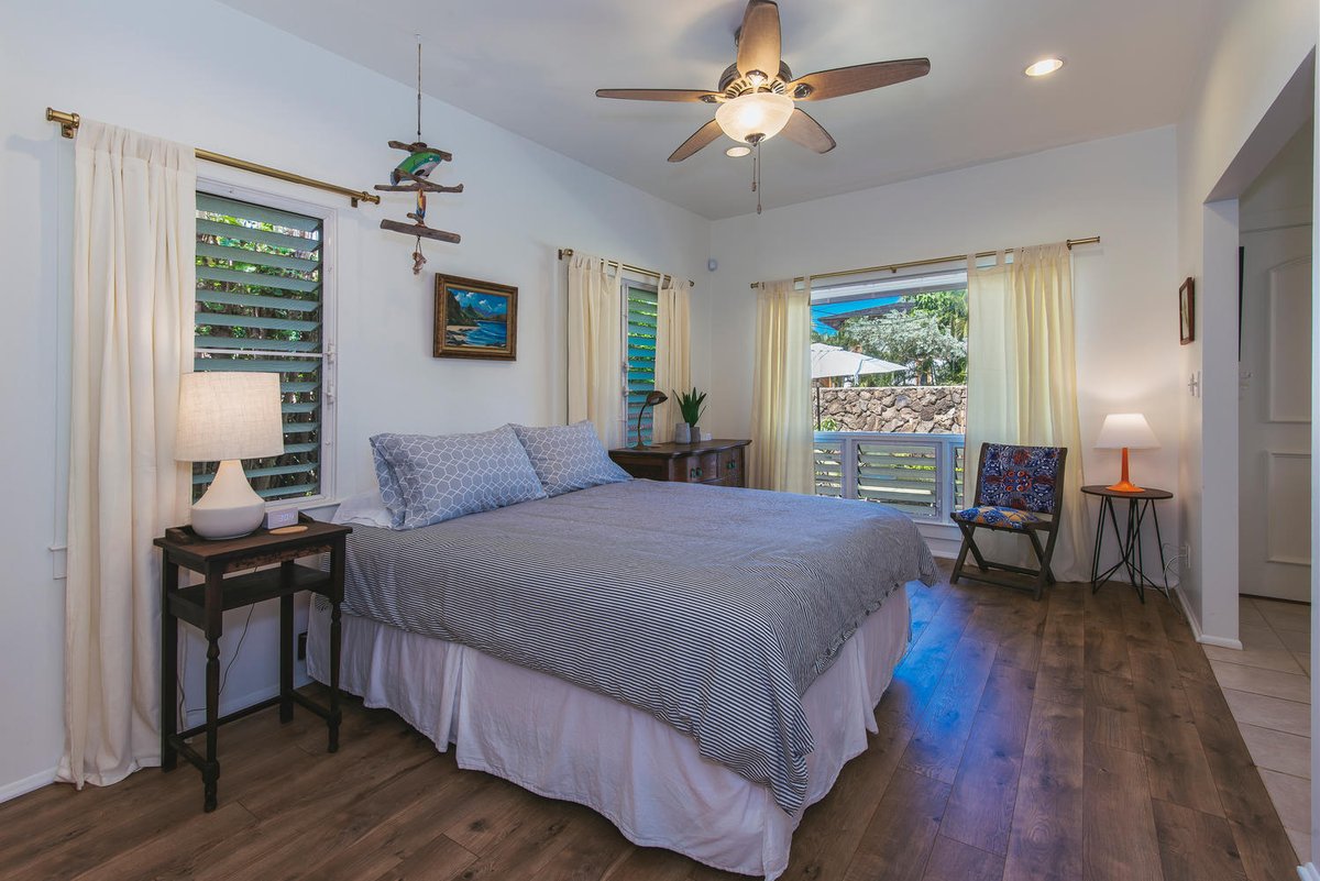 TrinityHawaii's tweet photo. This charming cottage is located in the coveted neighborhood of Lanikai. This newly renovated Beach House serves as a private oasis for families and visitors alike offering a relaxing island getaway! 

https://t.co/fxhKD9Dq5k https://t.co/AFqWWQXgbp