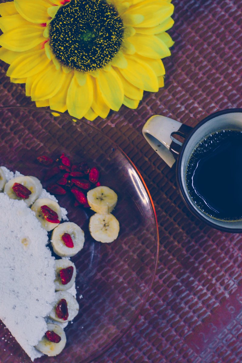 ElliezerF's tweet photo. Um cafezinho da tarde
#cafe #girassol #fotografando 
#tapioca #fotografo #tardezinha #gojiberry https://t.co/oBXpNsXVwZ