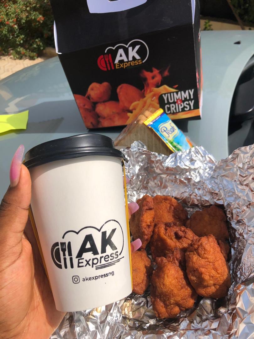 akexpressng's tweet photo. Our beautifully packaged box of akara and pap😍
RT and comment your anon might be watching 👀👀👉🏽👈🏽 https://t.co/rovI6MvL4I