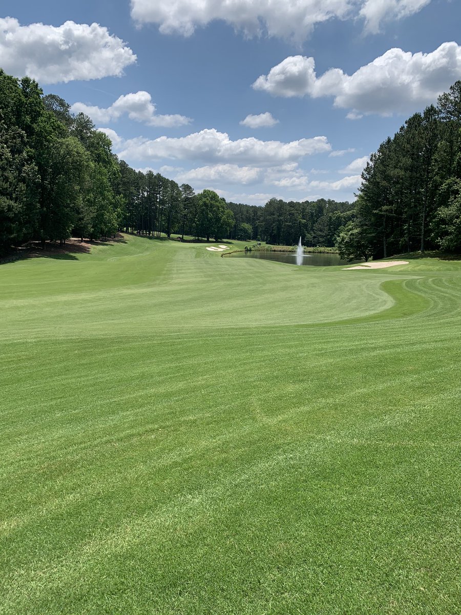 WC_Turf's tweet image. There’s green, then there’s Simplot green. #goldstandard #simplot