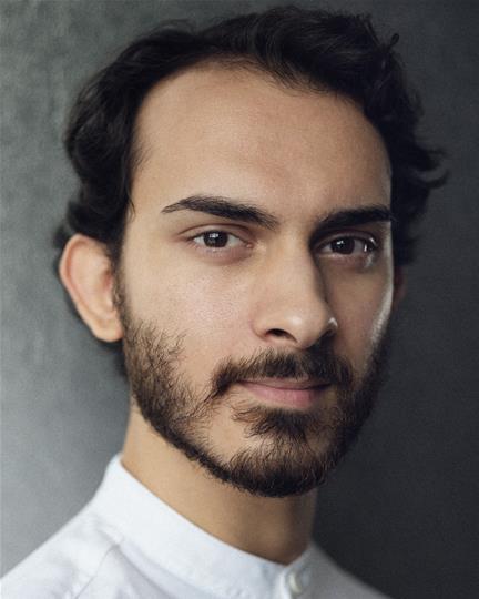 HariMackinnon's tweet photo. @EmilySlade1 Hey Emily, Scottish/Indian actor here. Sounds really interesting, I can't DM you yet but here's a link to my Spotlight https://t.co/Zt7FY7xo5f https://t.co/wRI102Jkkz