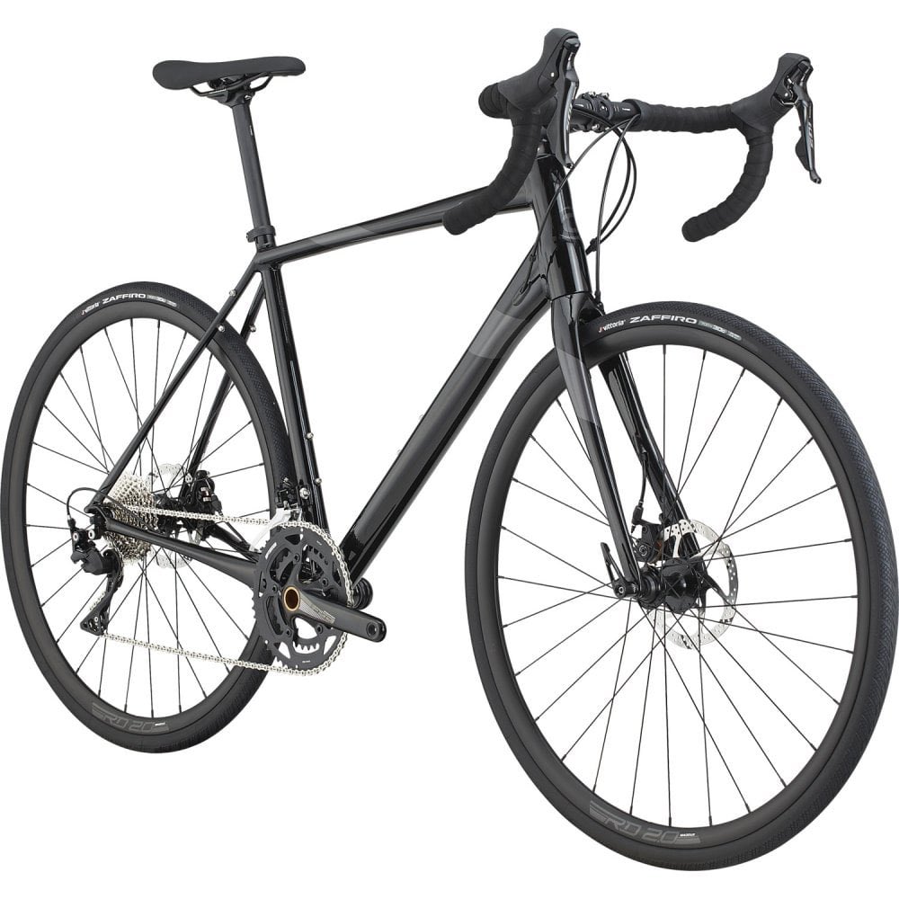 deanoo8's tweet photo. @bikeregister Cannondale Synapse 2020 model, black with distinctive white pedals and @QuadLockCase ‘out front’ to iPhone holder. Stolen from outside Scotland Yard between 0900-1800 on 4 June 2020! https://t.co/7rLIwfoqbX