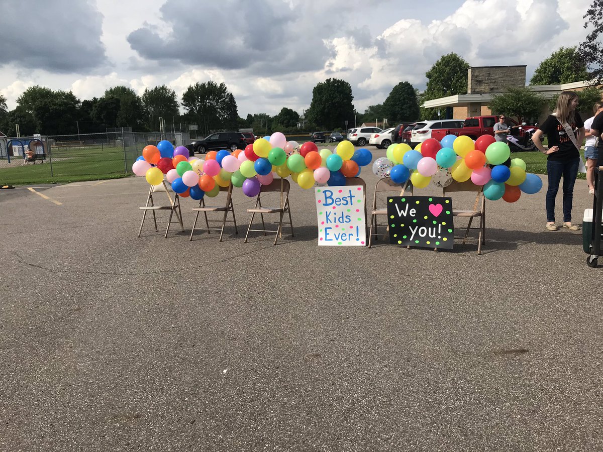 WallSchool's tweet photo. AWESOME send off to our Wall families!  We serve AMAZING families!!!  Until next year...  can’t wait to see and hug our kids!!!  #Wallschool @sturgisps https://t.co/f1z717aicf