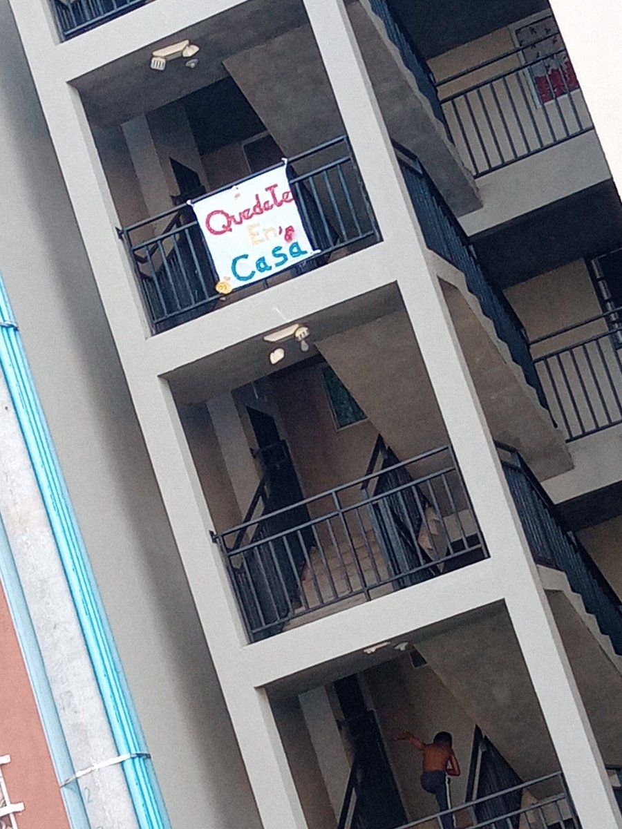 DkVigil's tweet photo. Cuando los millones invertidos en publicidad funcionan...
Pero a nuestros queridos y amados títeres solo  les interesa los millones... https://t.co/SheS5aciq5