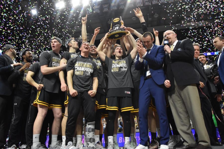 HunterPlamann's tweet photo. Excited to announce that I am transferring to the University of Wisconsin-Oshkosh to continue my academic and basketball career! 🟡⚫️ https://t.co/HUdS6nAroE