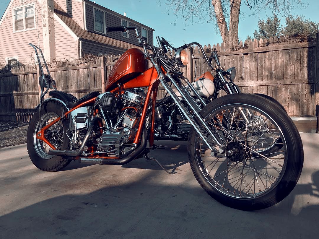 ⚡Pan Clan 📸 from AJ @south_bend_shovel_slayer / Panheads #panhead #chopper #FTW 

instagram.com/zepperchoppers/