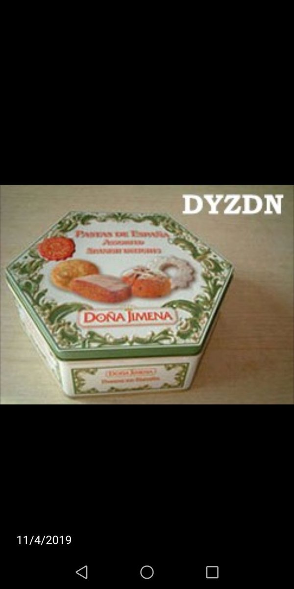 Biscuit tins
Dyzdn