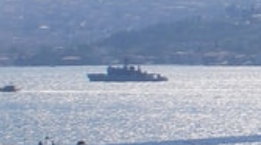 WarshipCam's tweet photo. Romanian Navy Cosar-class mine layer ROS Vice-Admiral Constantin Balescu (F-274) northbound in the Bosphorus Strait - June 4, 2020 #viceadmiralconstantinbalescu #f274 https://t.co/7yx9yIlUMw