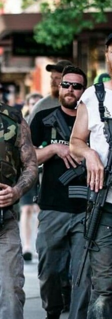 NanoFlores7's tweet photo. me informan por línea interna que messi dejó barcelona para irse a estados unidos a cuidar su negocio https://t.co/NOdes0L1Bj
