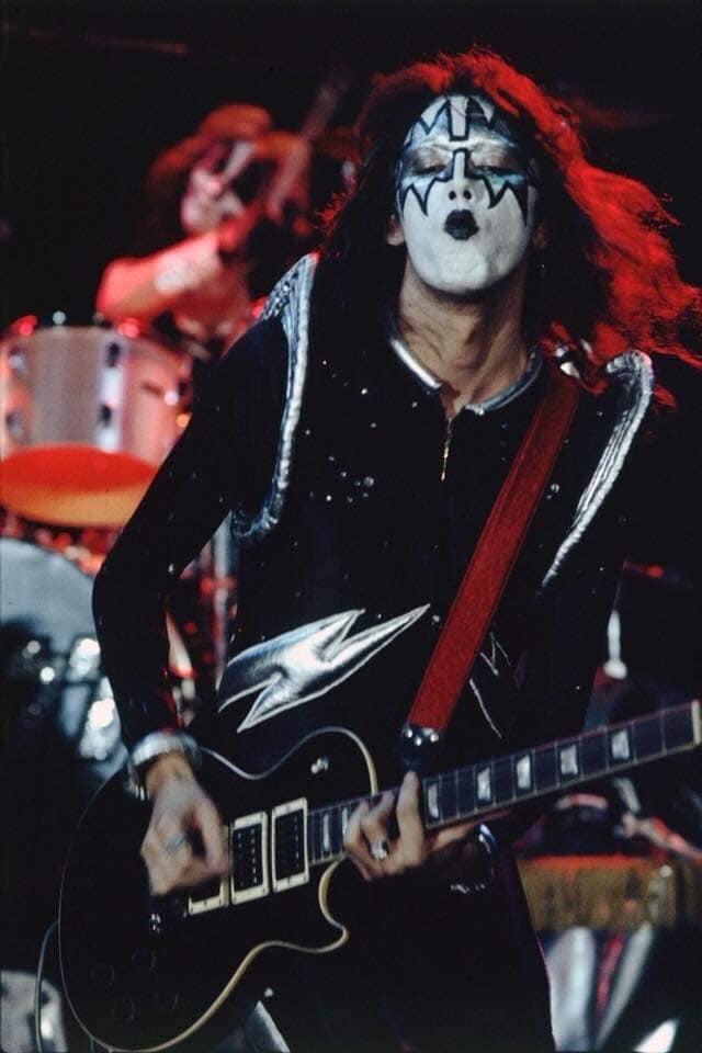 Bri_Strutter's tweet photo. I LOVE music, that’s very clear; &amp; I grew up listening to a vast array of classic rock that created the first volumes for the soundtrack of my life🎶
That being said, I still can’t seem to put anyone higher than KISS❤️#KISS #myescapefromreality #starchild #spaceman #catman #demon https://t.co/eNV23hlUBd