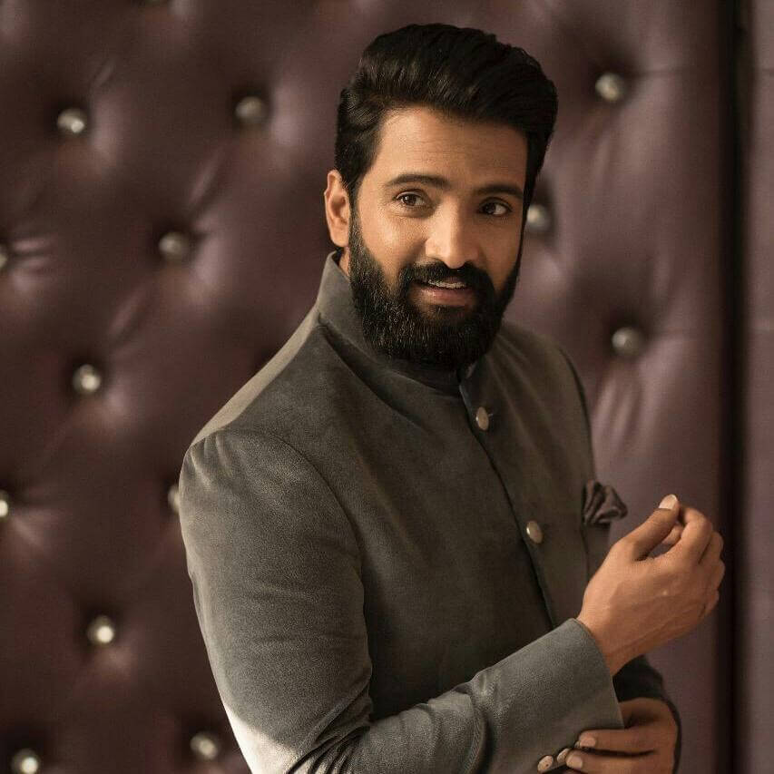 UdhayaSanta's tweet photo. #santhanam sir.... Waiting for #dikkilona..... https://t.co/hJct9ipX1l