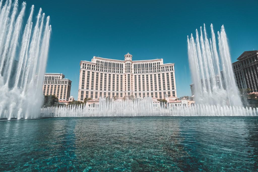 Bellagio's tweet photo. We've had a delightful day welcoming guests #BacktoVegas and can’t wait to see you next. Plan your getaway: https://t.co/P5KeGD97Jd https://t.co/MmlzNxMSxN