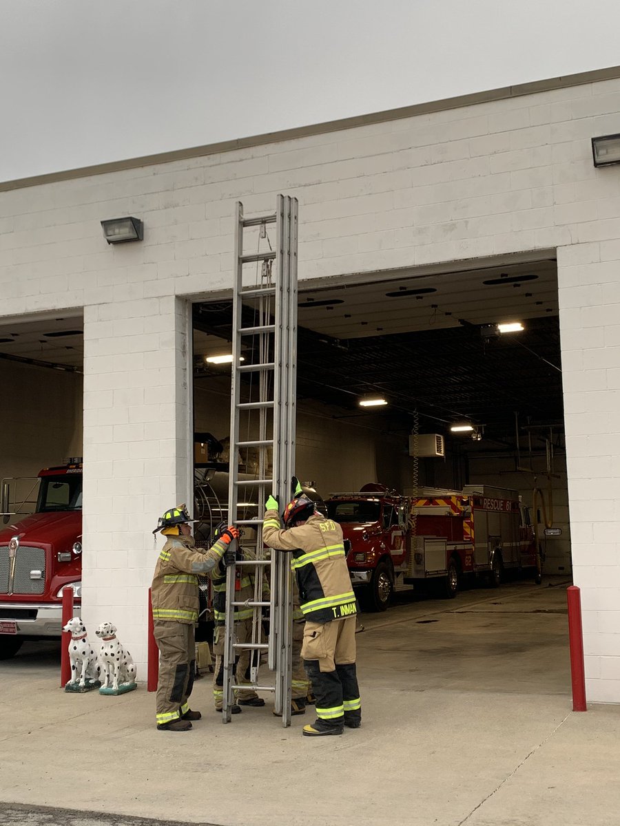 SheridanFire's tweet photo. Sheridan Fire crews had our monthly business meeting this evening, followed by ladder training. Always good to brush up our skills, so we can be ready to serve the community safely and efficiently. #training https://t.co/9j4jyGt91b