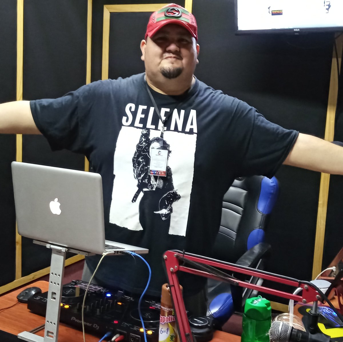 GORDOERICfm's tweet photo. #NuevaFotoDePerfil https://t.co/1n14BZEHBp