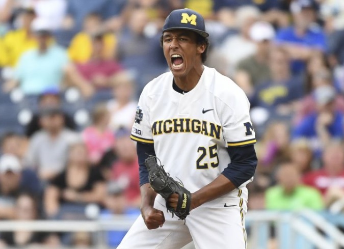 MLByahoosports's tweet photo. Michigan's Isaiah Paige hopes his heartfelt TikTok video will resonate amid George Floyd protests.

He spoke to our @TBrownYahoo. You'll want to learn his story ➡️ 
https://t.co/BEY1toRWyI https://t.co/jKdoM0ynvp