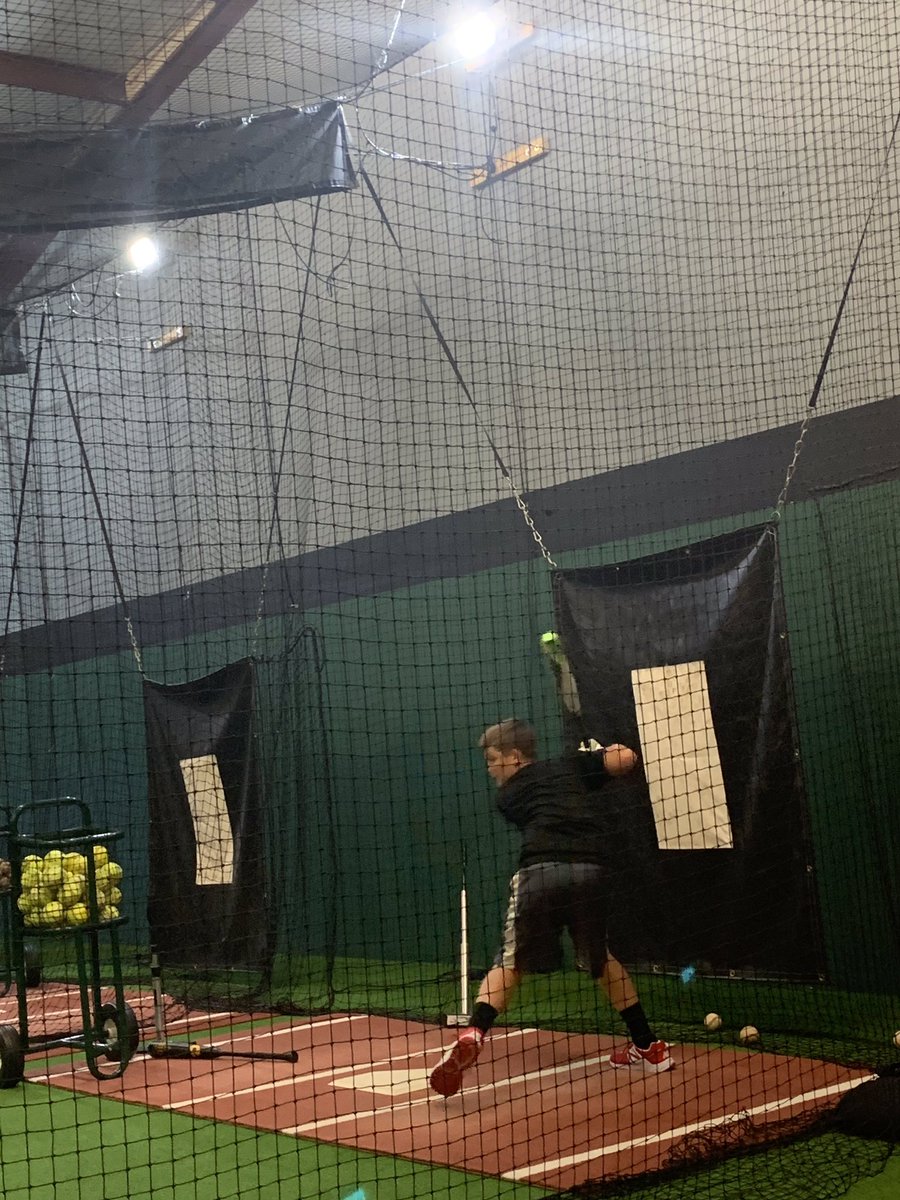 3rdMonkeySports's tweet photo. Getting after it and getting back in the swing of things around here! #thirdmonkeysports #gettingbacktoit #grindneverstops #baseball #softball #slowpitch #gettingtournamentready #doingbigthings https://t.co/QphGIF2Kra