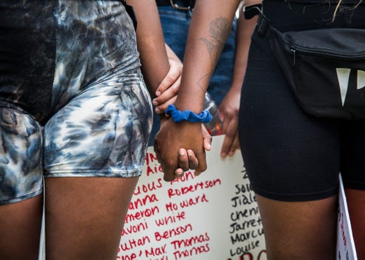 TheStarPress's tweet photo. Some remarkable images from today's protest by @kartholl. 

See them here: https://t.co/tp60pIdfub https://t.co/wyapf9okid