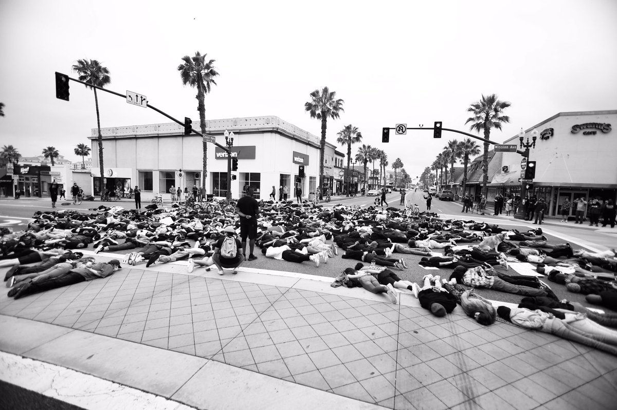 coachalyssarazo's tweet photo. Photos from todayโs peaceful protest in Oceanside #BlackLivesMatter #BLM #oceansideprotest #GeorgeFloydProtests #CaliforniaProtests https://t.co/AXkMgqHRdQ