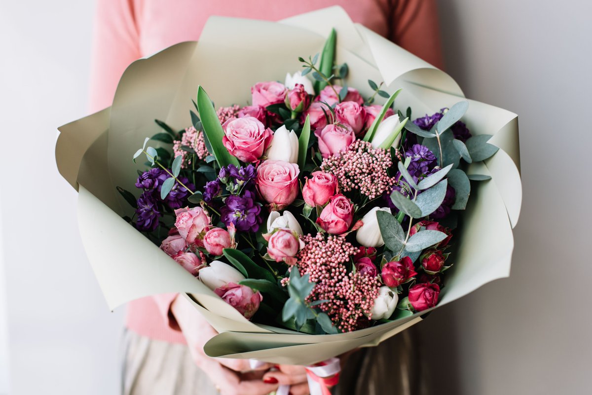 Some Factors to Consider when Choosing an Online Flower Delivery Service