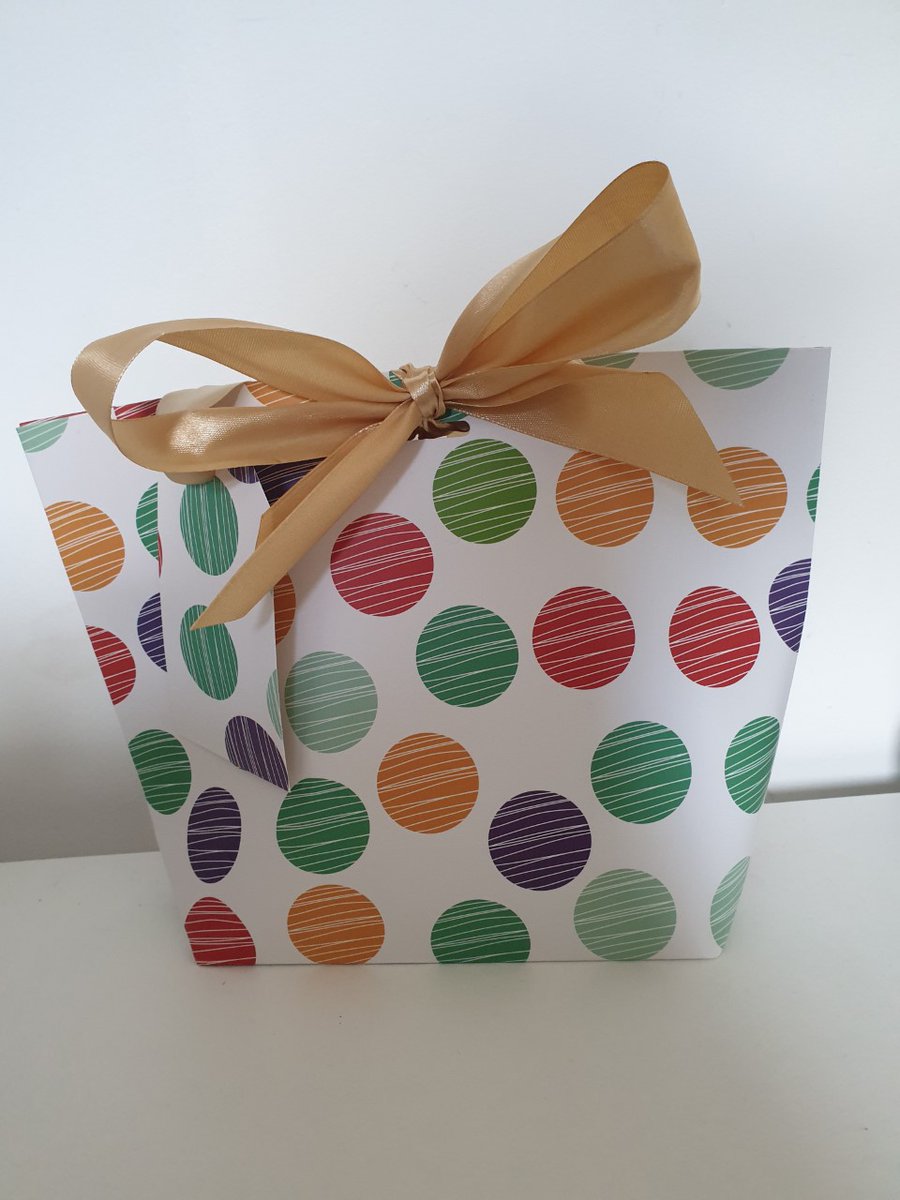 Archies Pancake Pack Gift Bag on it's way out.

We delivered this direct to the birthday boy as per our customer's request. What a lovely surprise! 🥰

#IsolationBirthday #BirthdayBoy #Pancakes #PancakePack #GiftIdea #UniquePresent #GreatForAllAges