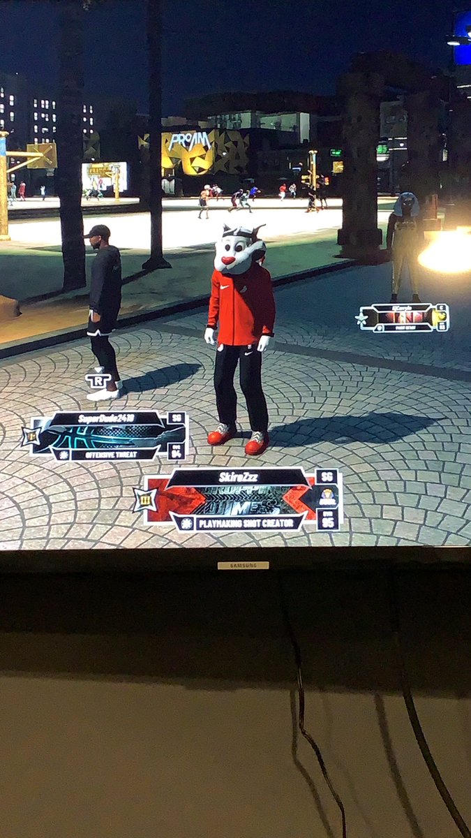NBA 2k20 EVENT/MASCOT GLITCH tweet media