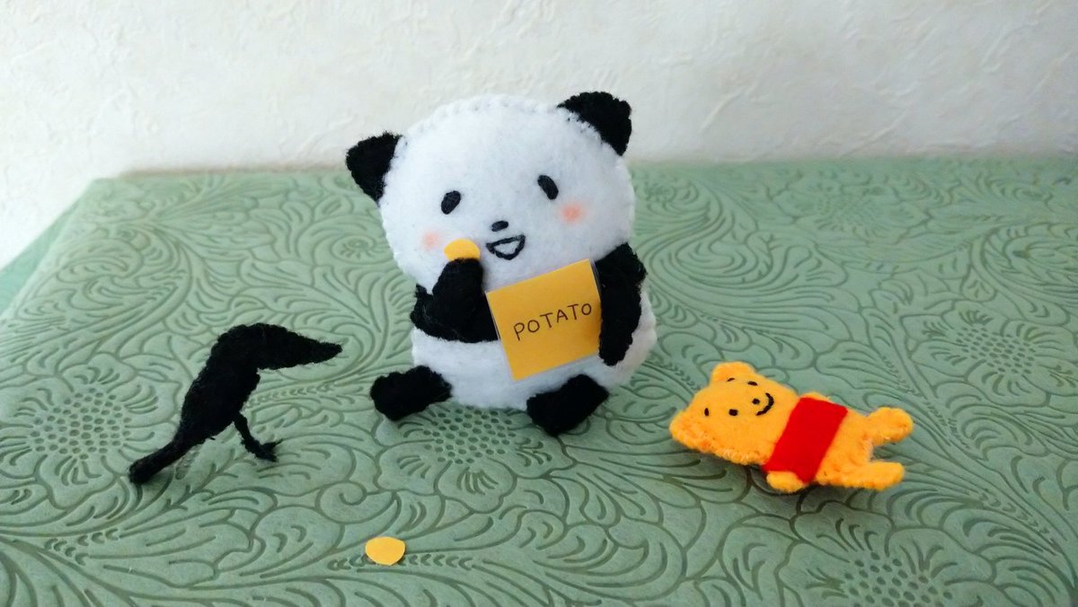 パンダのみみみ در توییتر とうとう禁断のポテチに手を出してしまいましたね