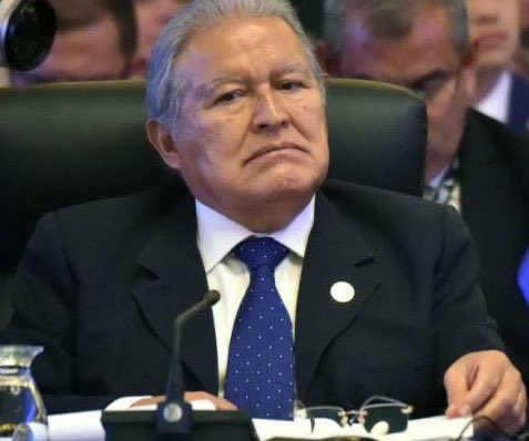 El monumento en realidad era en honor a la hija de cara de nuegado. 😂