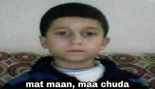 DktweetSs's tweet photo. He : Me nhi manta k tum gaali bhi deti ho 
She : https://t.co/Oz6cfSeCNi